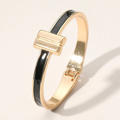 Metal Bar Tip Enamel Hinged Bangle Bracelet: Pink